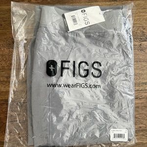 BNWT FIGS MEN SPACE GREY AXIM CARGO SCRUB PANTS SMALL SIZE LIMITED EDITION